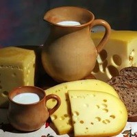 Логотип компании Caseus, фирменная лавка-сыроварня